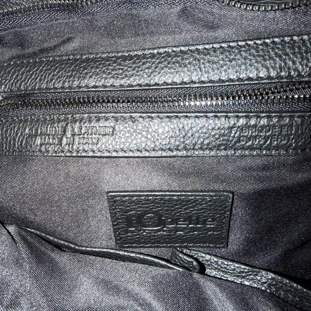 IOpelle Italia Black Leather Embossed Skull
Tote With Crossbody Strap - Picture 5 of 5